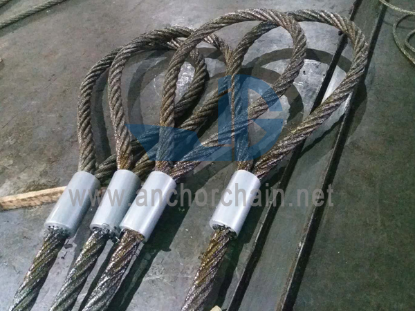 चार पाय दाबलेली वायर दोरी गोफण